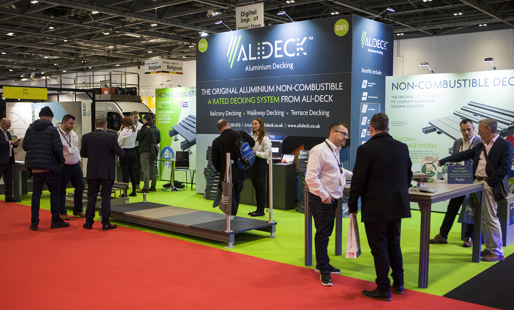 S1_24U6718 A great first day at Futurebuild 2020 for the AliDeck team as they showcase the full range of AliDeck aluminium decking products.
