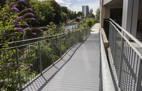 AliDeck Non-Combustible Aluminium Metal Decking Walkway Instillation