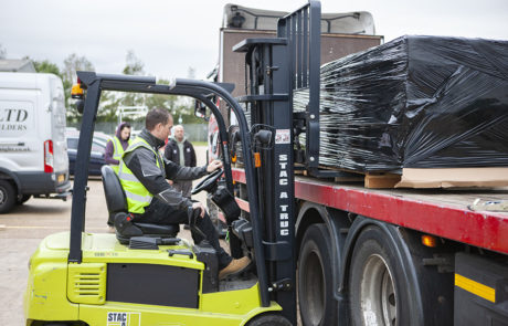 AliDeck Non Combustible Aluminium Metal Decking Delivery In And Out