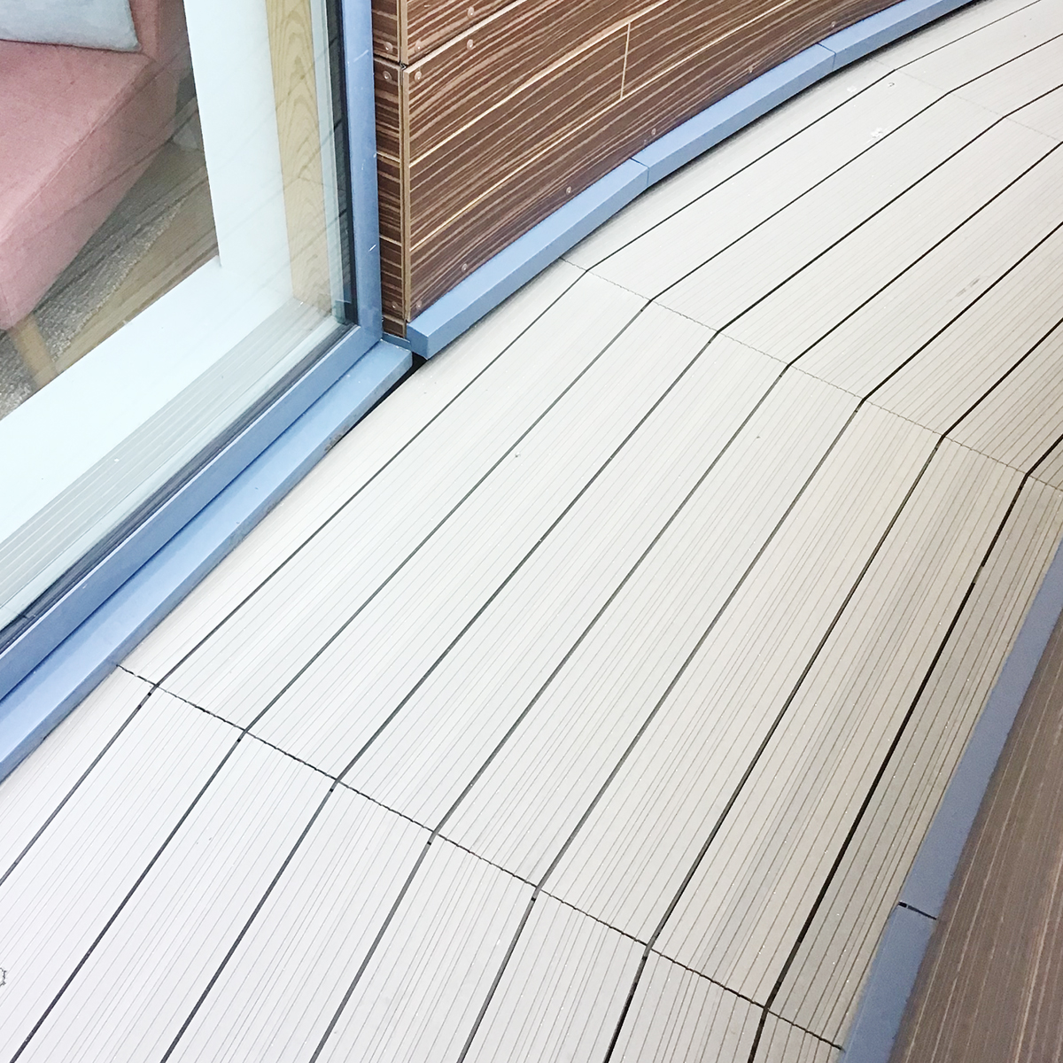 AliDeck collaborate closely with contractor to successfully deliver complex balcony refurbishment remediation package, aluminium decking system integrates seamlessly to project