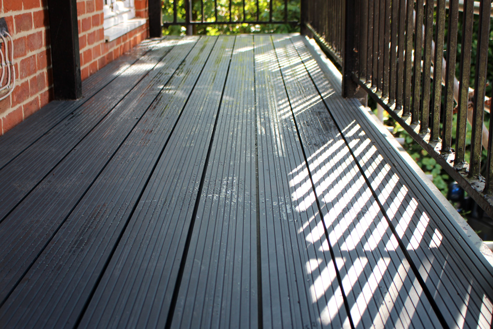 AliDeck Aluminium Metal Decking Balcony Fire Safety Remediation Project Hampshire Aluminium Decking Timber Replacement Unique Outdoor Living Group