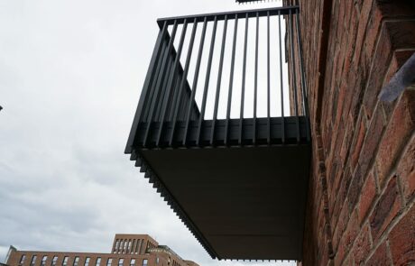 Contemporary AliRail Balustrade Project