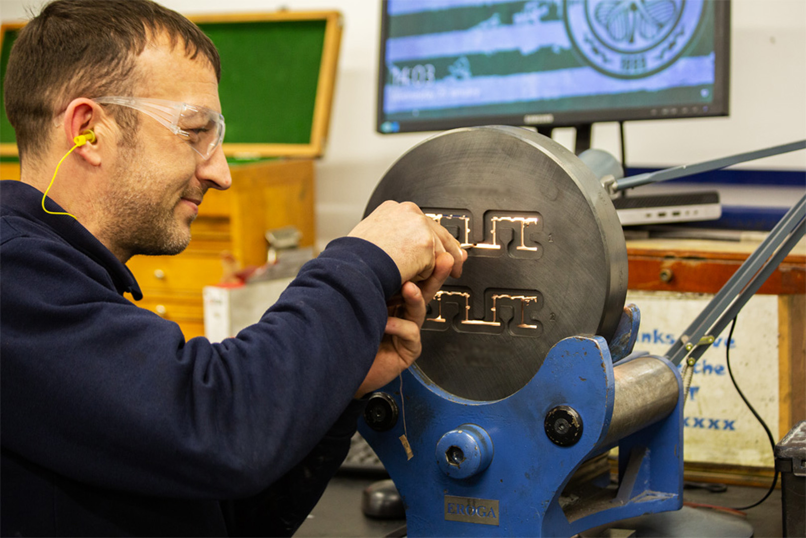 AliDeck visit BOAL Extrusion to gain further insight into the aluminium extrusion process