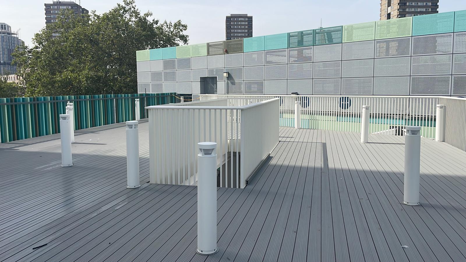 utside-View-of-Aluminium-Balcony-Decking-AliRail-Balustrades-In-London-for-D1-Decking-Solutions-Kensington-Academy-Project