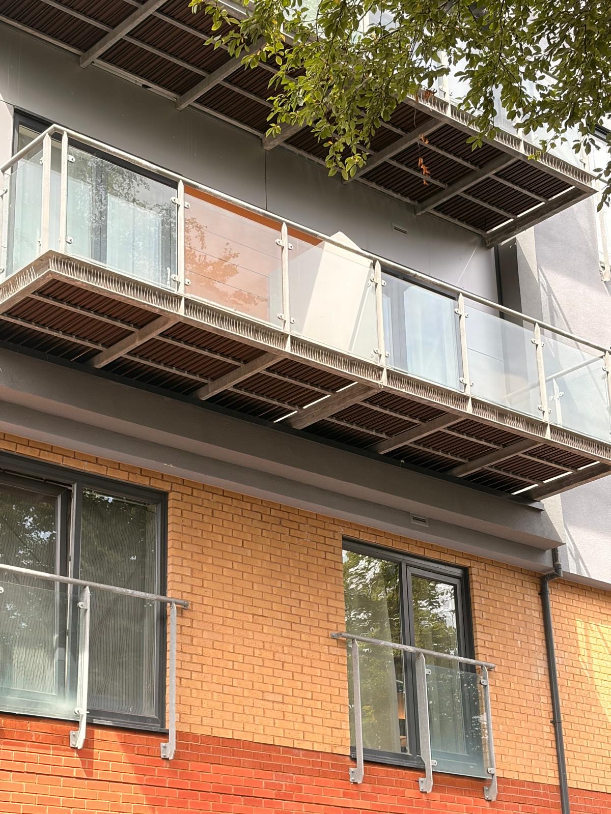 alideck-balcony-remediation-xq7-manchester-quality-fast-facades-2