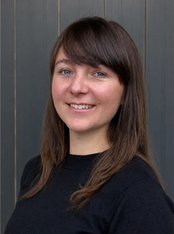 27-Michaela-Molyneux