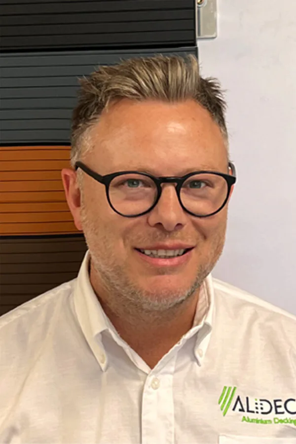 29-Neil-staff-picture-683×1024